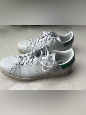 Stan Smith Adidas White and Green Low-Top Leather Sneakers